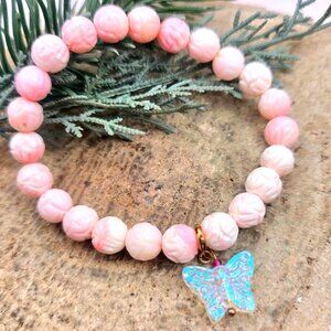 Nature Queen Pink Conch Lotus Carving Bead Butterfly Charm Bracelet